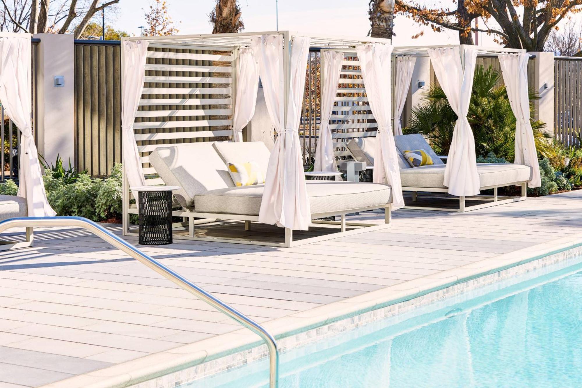 Ac Hotel By Marriott Pleasanton Exterior photo